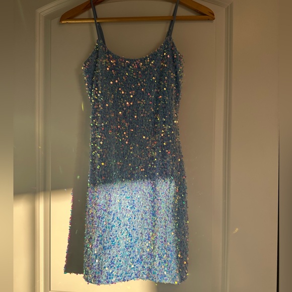 Lucy in the Sky XS bodycon spaghetti strap baby blue sequin mini dress - Picture 5 of 7